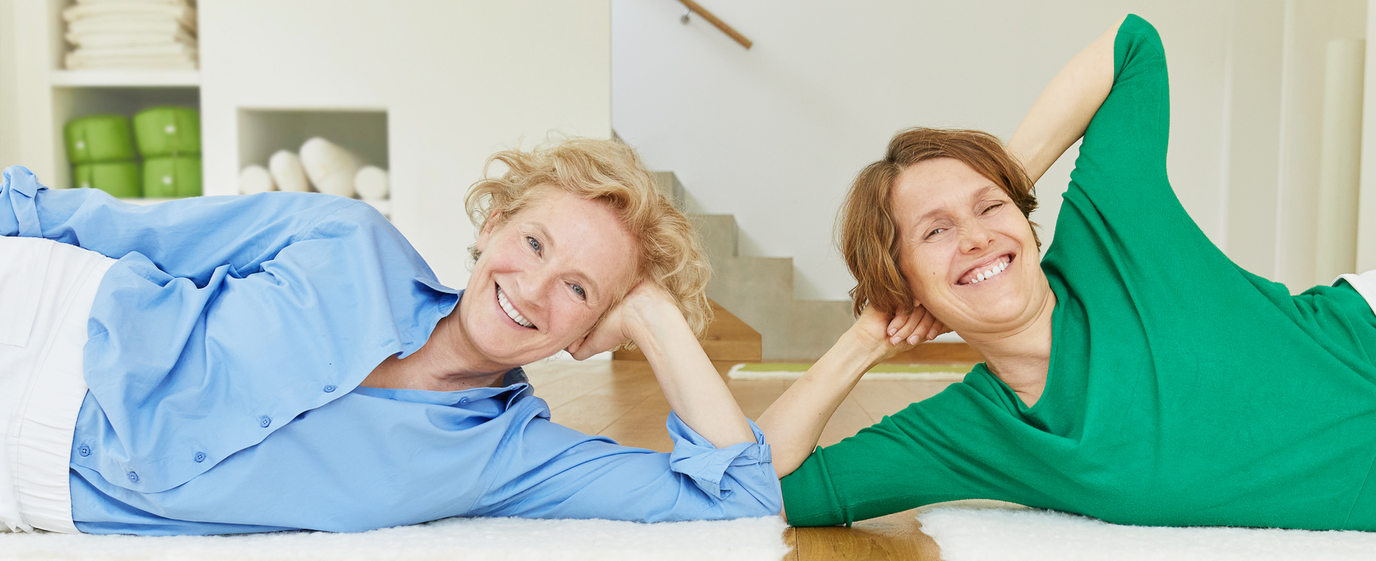 Raum für Yoga Iserbrook, Nicola Fromm und NIcole Witthoefft zusammen Raum für Yoga Iserbrook, Nicola Fromm und NIcole Witthoefft zusammen im Yogaraum